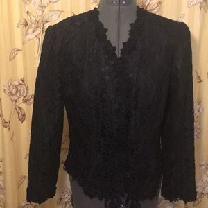 ⬇️Vintage Lace Jacket